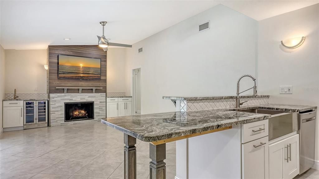 Fireplace, Interior, Kitchen, Recessed Lighting