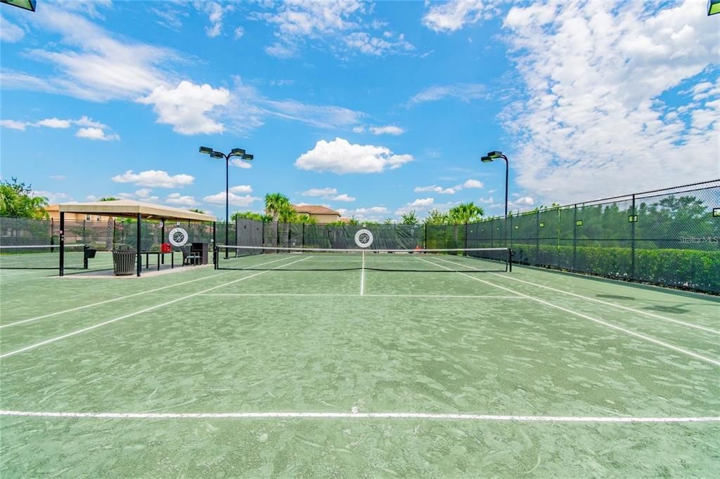 Exterior, Tennis Courts