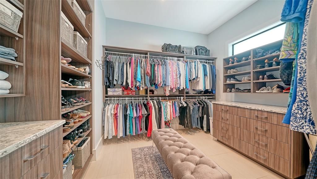 Interior, Walk-in Closets