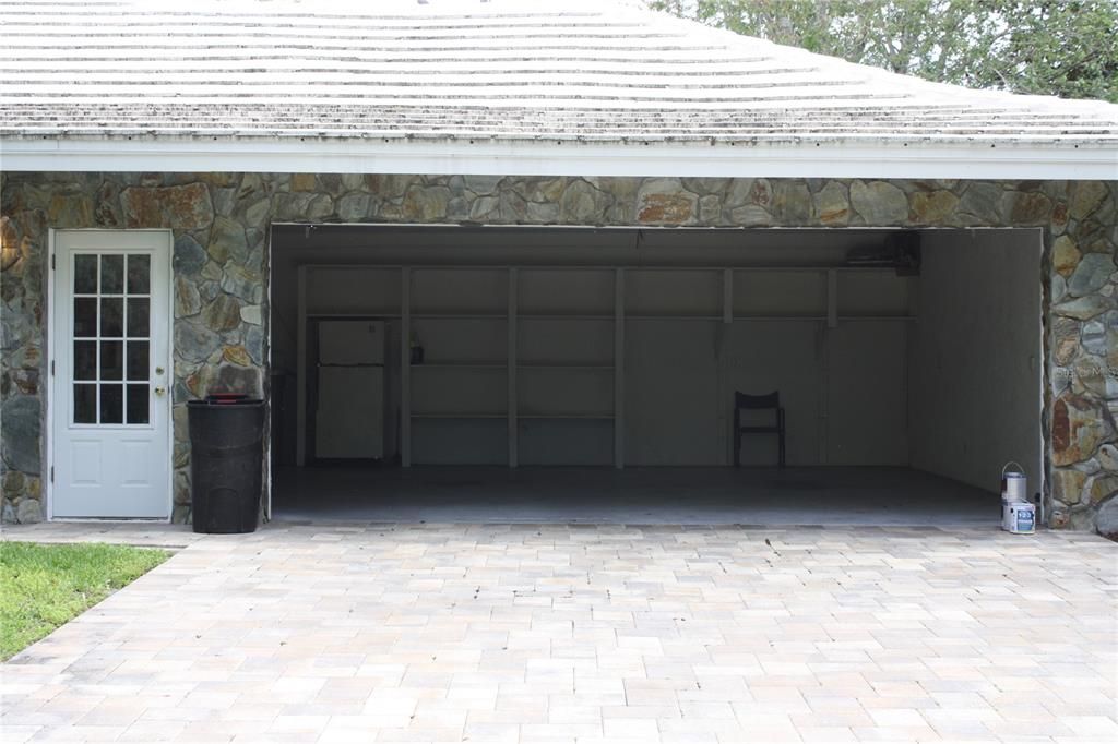 Detached Garage, Exterior