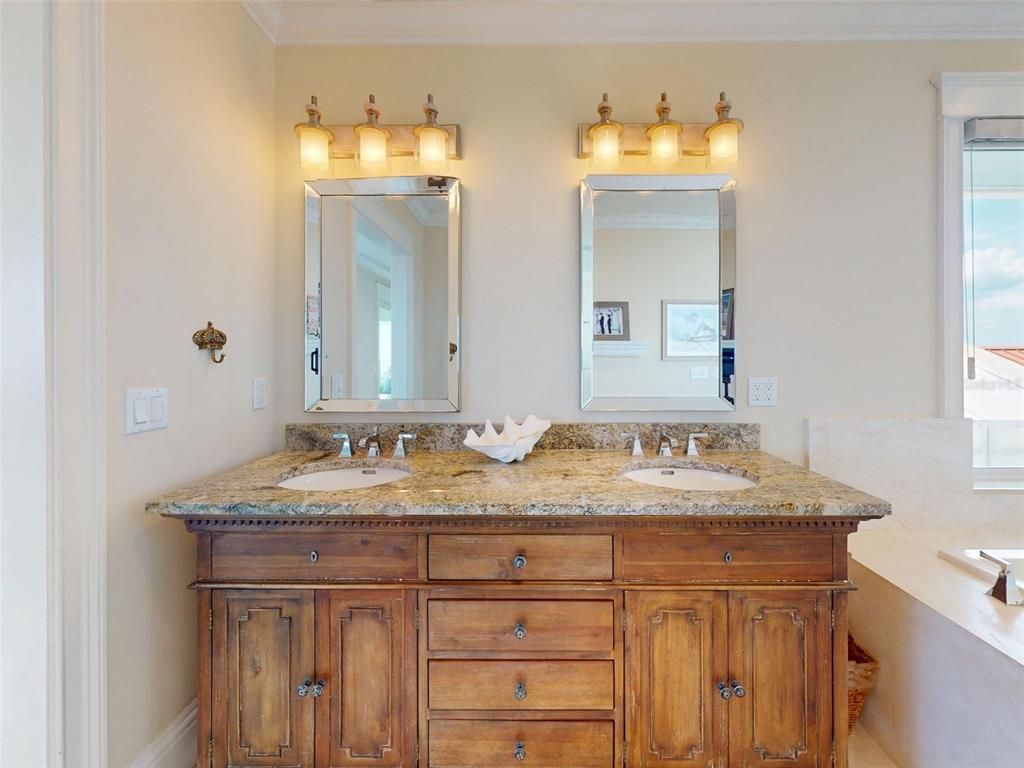 Home Office, Interior, Recessed Lighting, Water