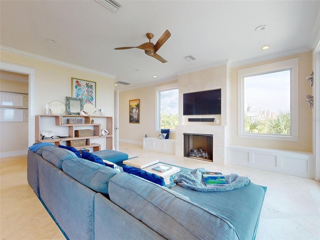 Fireplace, Interior, Living room, Recessed Lighting
