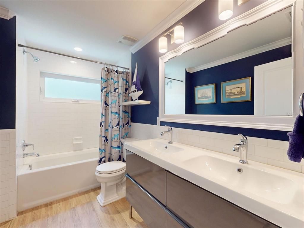 Bathroom, Interior, Recessed Lighting, Wood Texture Flooring