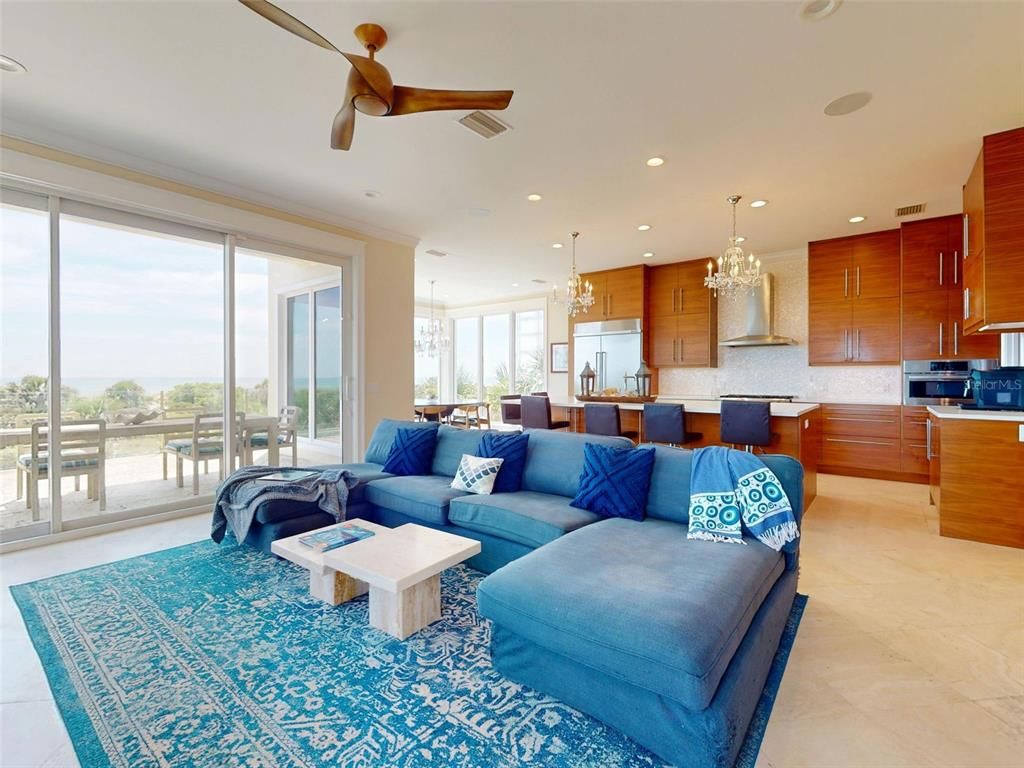 Chandelier, Dining room, Interior, Kitchen, Living room, Pendant Lights, Recessed Lighting, Stainless Steel Appliances
