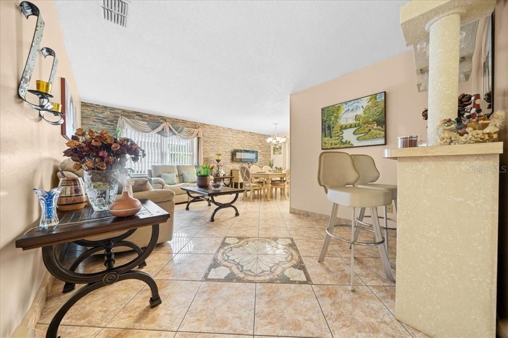 Chandelier, Dining room, Interior, Living room