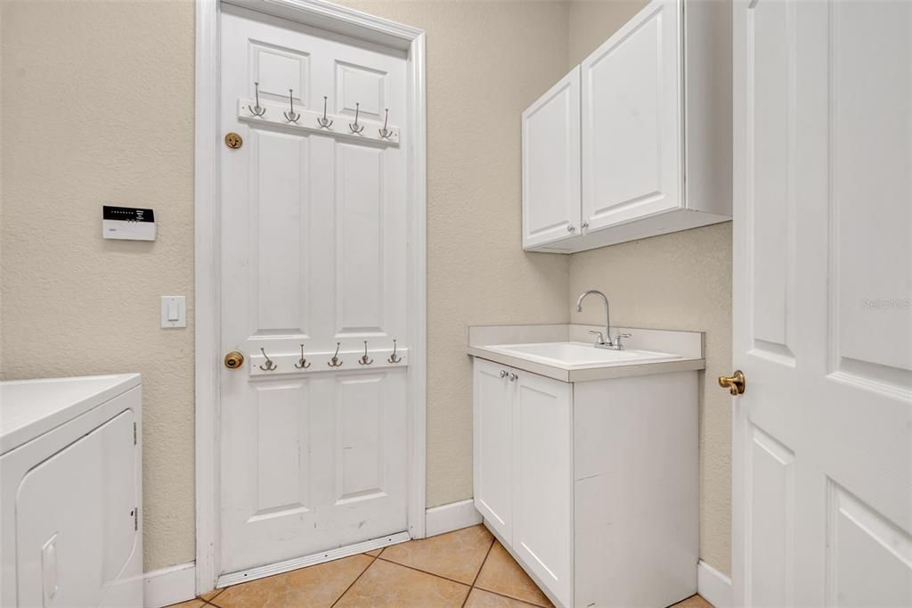 Interior, Washer