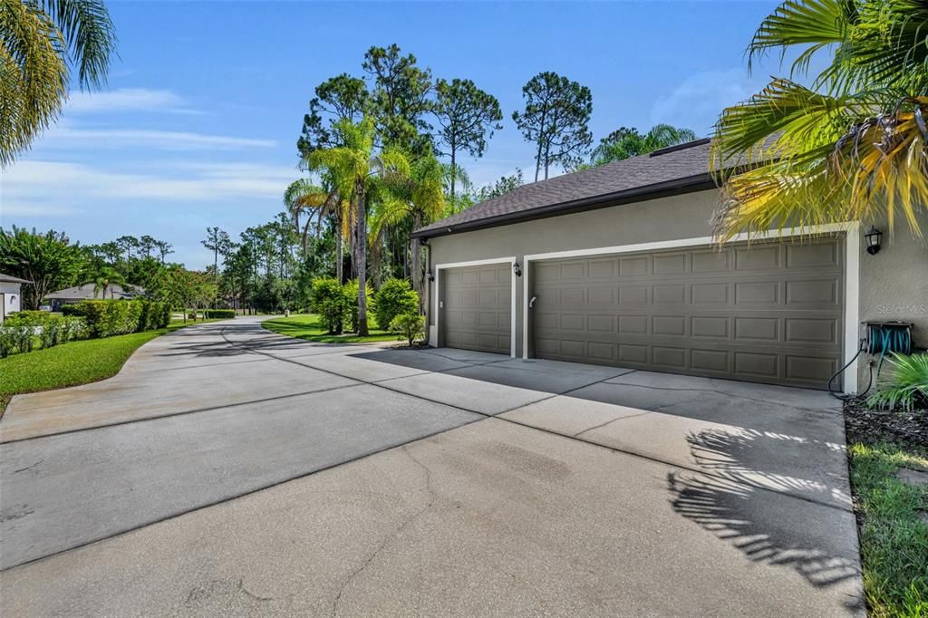 Detached Garage, Exterior