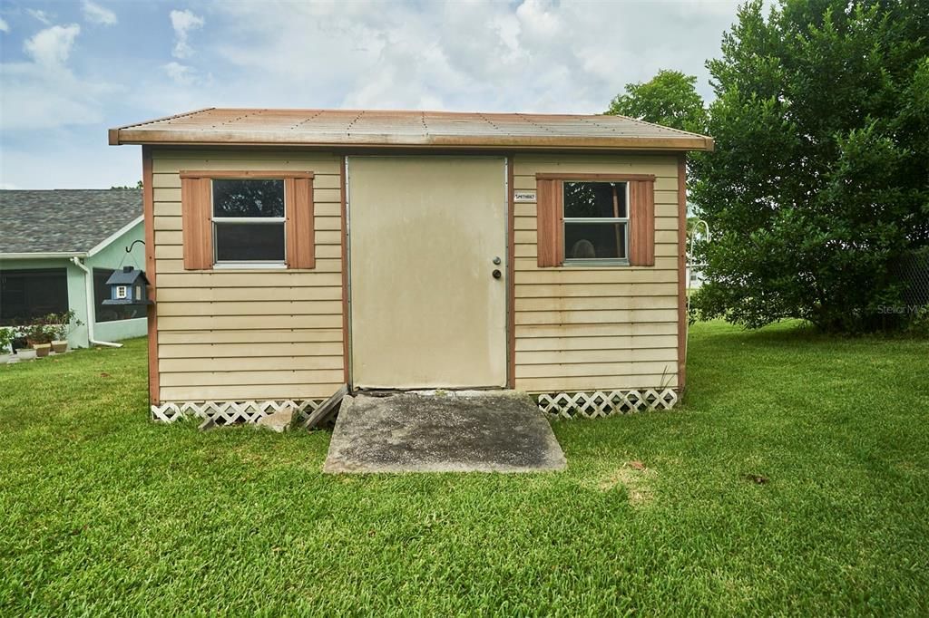 Backyard, Exterior