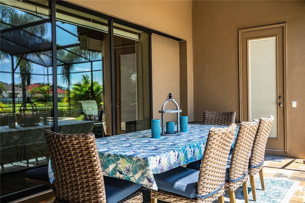 Dining room, Interior