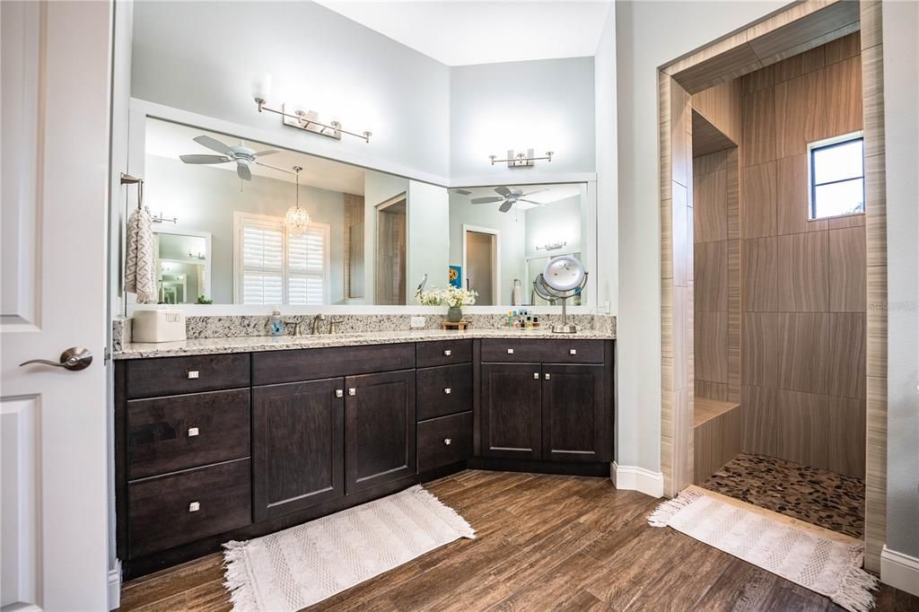 Bathroom, Dual Sink Vanities, Interior, Wood Texture Flooring