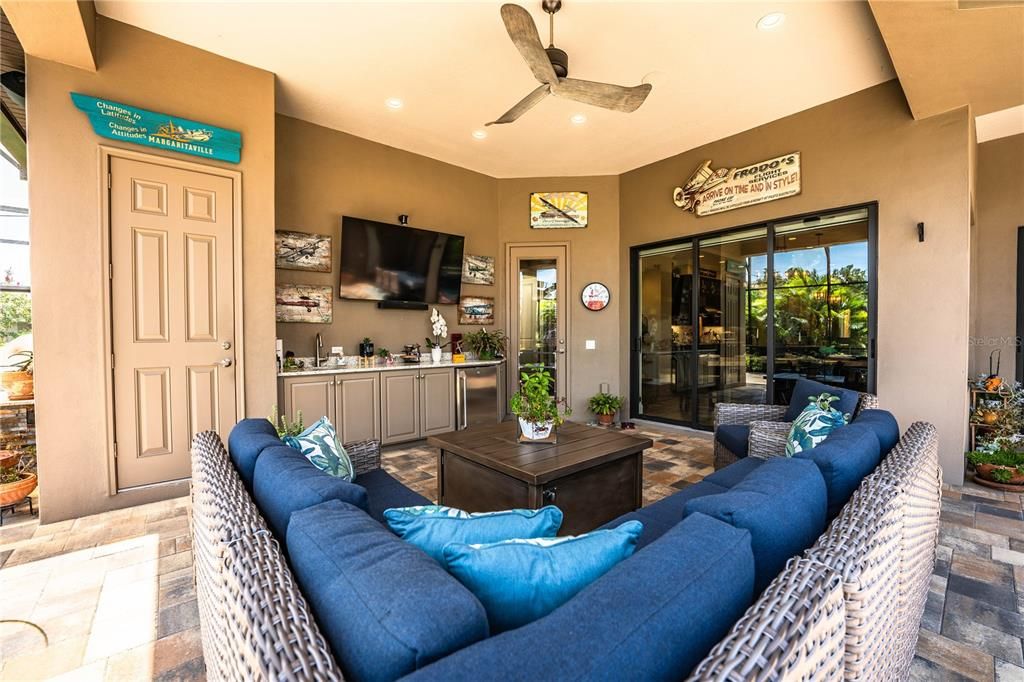 Exterior, Recessed Lighting
