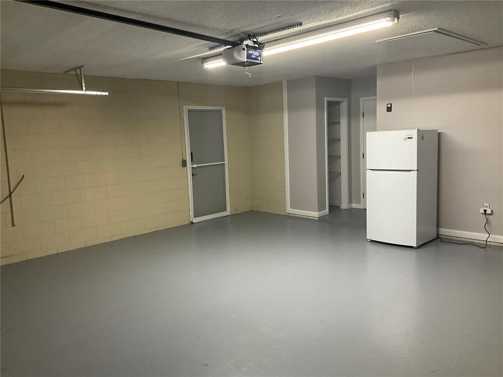Garage, Interior