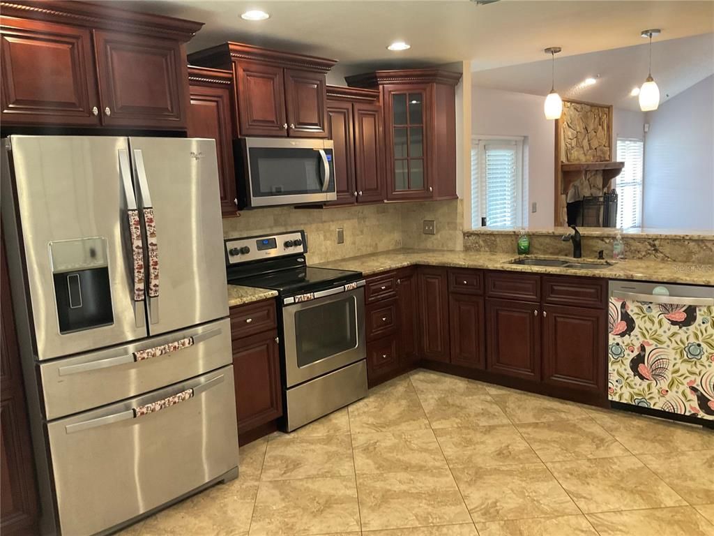 Interior, Kitchen, Pendant Lights, Recessed Lighting, Stainless Steel Appliances