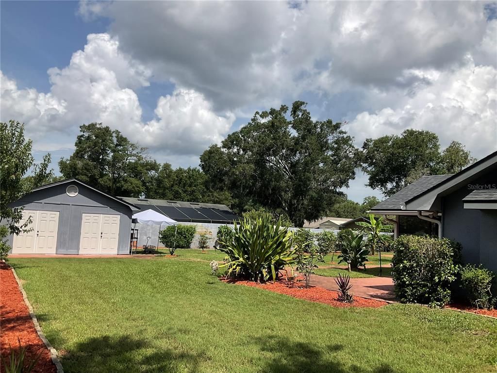 Backyard, Exterior