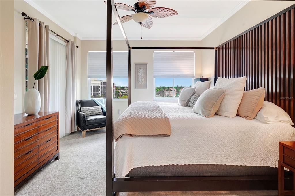 Bedroom, Interior, Water