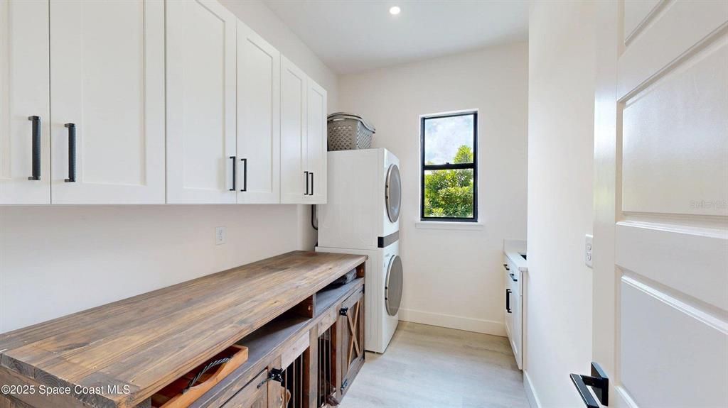 Interior, Recessed Lighting, Washer