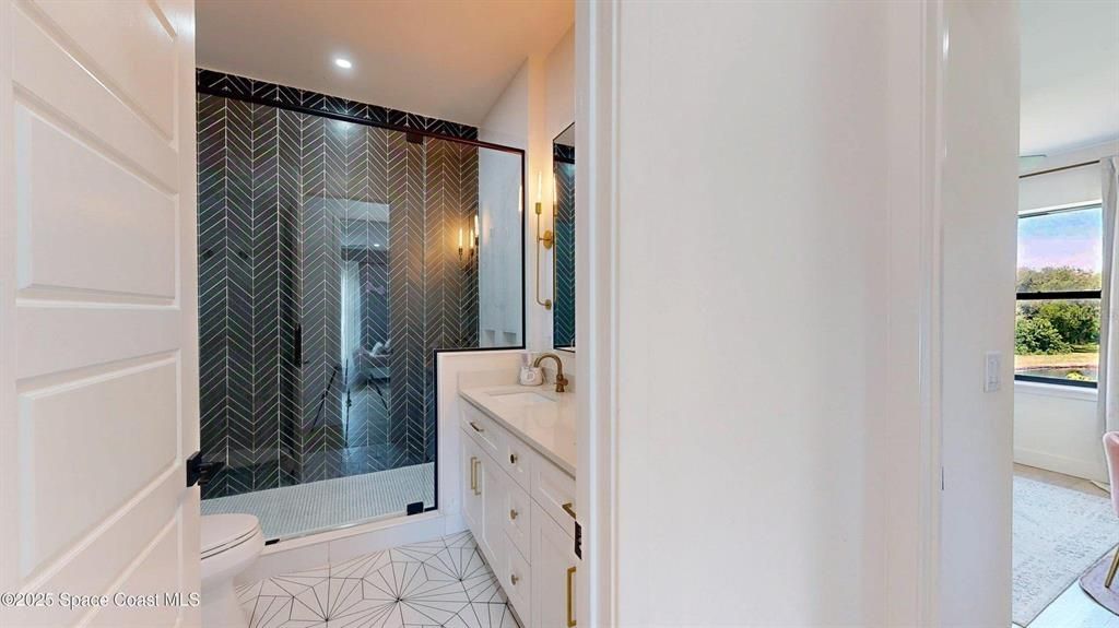 Bathroom, Interior, Recessed Lighting