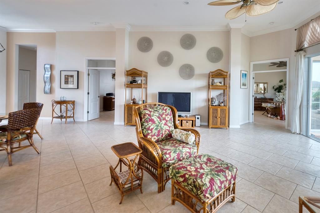 Dining room, Interior, Kitchen, Pendant Lights