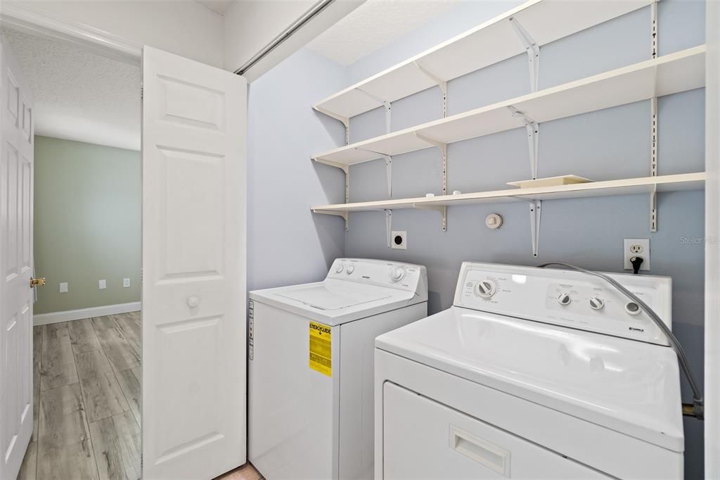 Interior, Utility Closets, Washer, Wood Texture Flooring