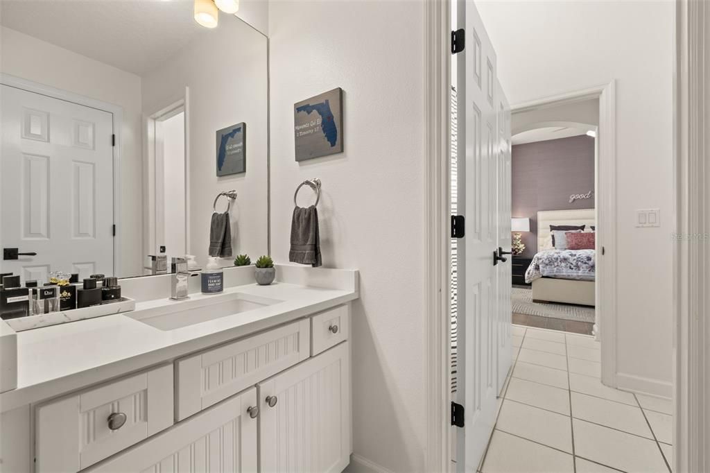 Bathroom, Bedroom, Dual Sink Vanities, Interior
