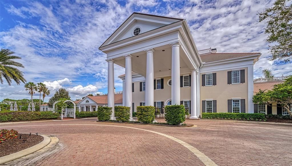 Backyard, Exterior, Facade, Georgian