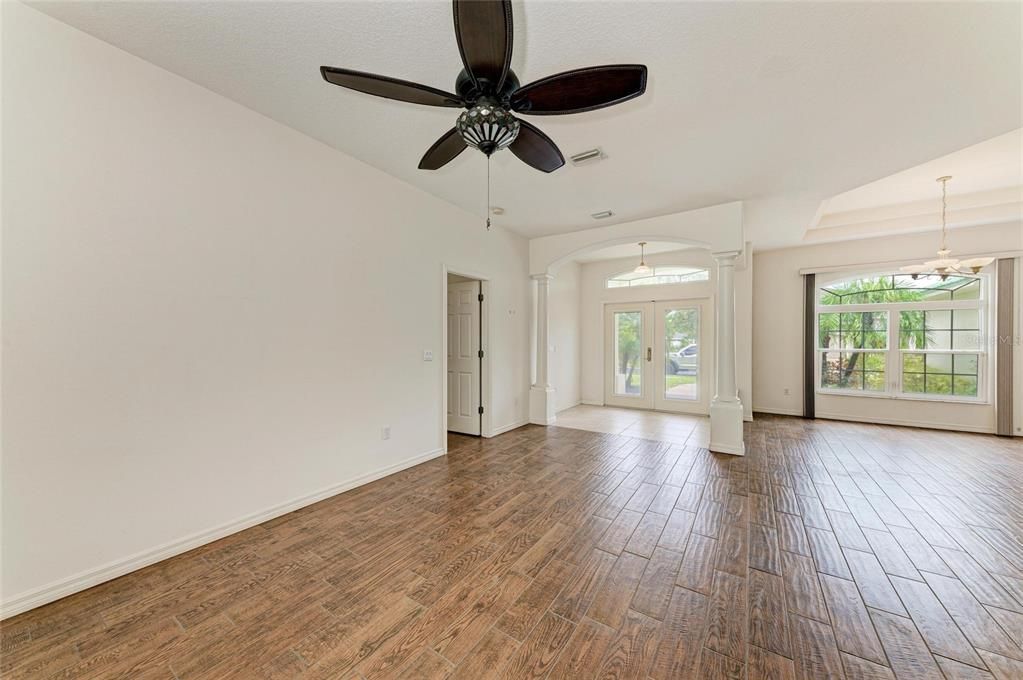 Empty room, Interior, Pendant Lights, Wood Texture Flooring