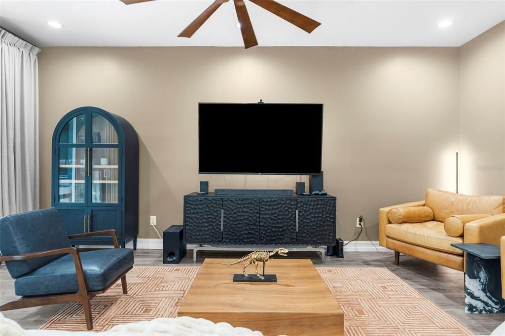 Interior, Recessed Lighting, Wood Texture Flooring
