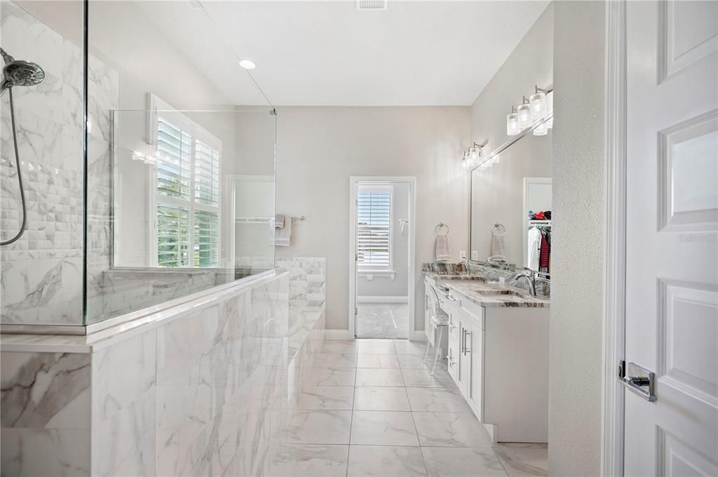 Bathroom, Interior, Marble, Marble Walls, Recessed Lighting