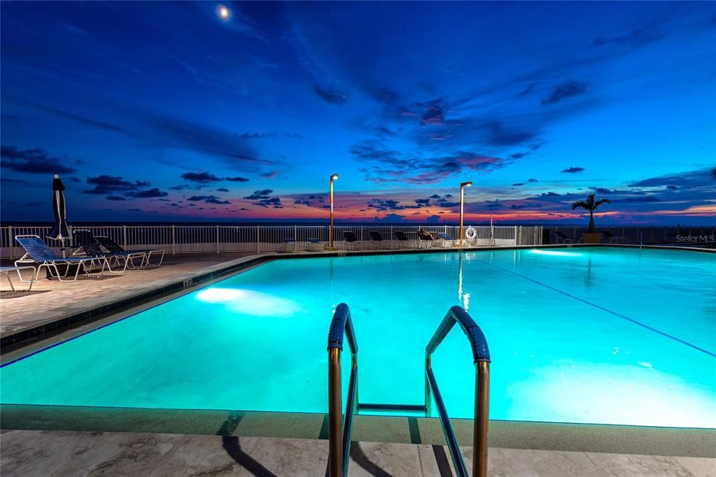 Exterior, Pool