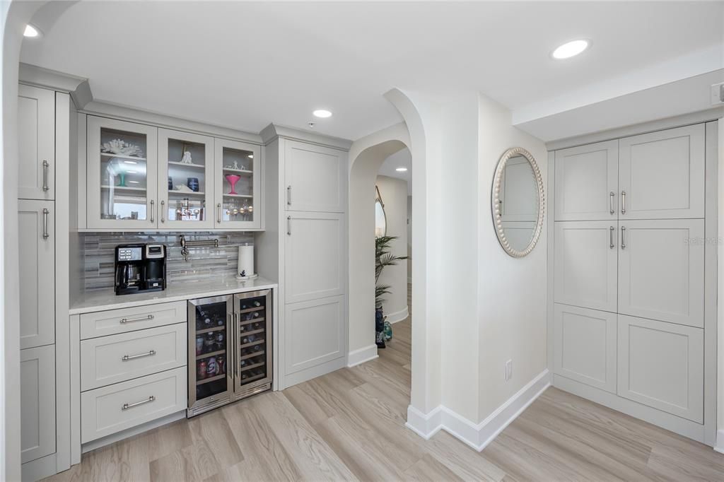 Interior, Recessed Lighting, Wood Texture Flooring