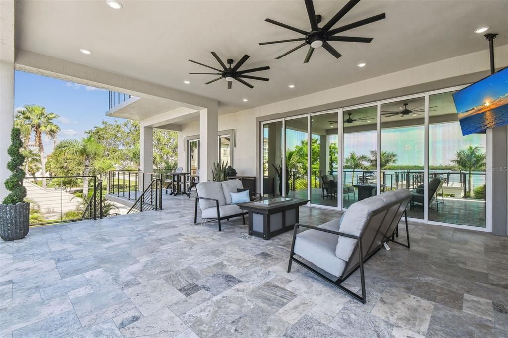 Exterior, Recessed Lighting