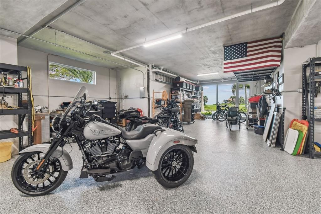 Fitness Equipment, Garage, Interior, Recessed Lighting