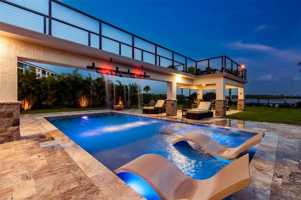Exterior, Pool