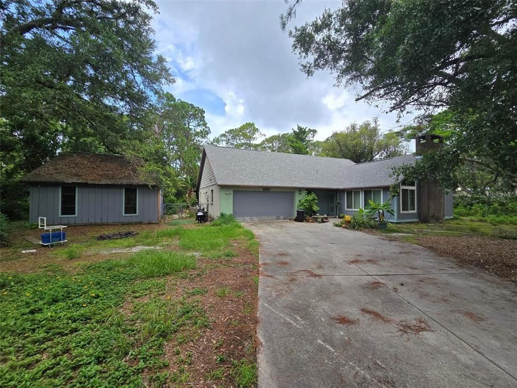 Backyard, Exterior