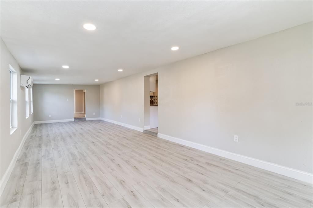 Empty room, Interior, Recessed Lighting, Wood Texture Flooring