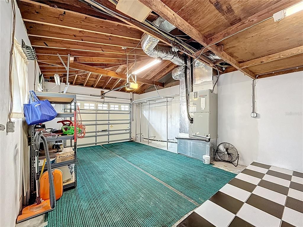 Garage, Interior, Wooden Beams, Wooden Ceilings