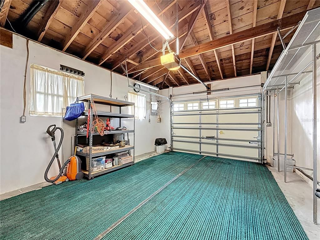 Garage, Interior, Wooden Beams, Wooden Ceilings