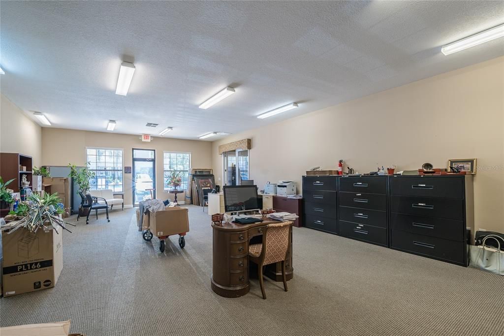 Home Office, Interior