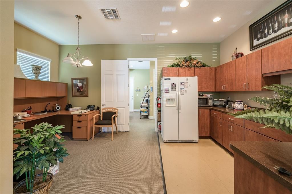 Interior, Kitchen, Pendant Lights, Recessed Lighting