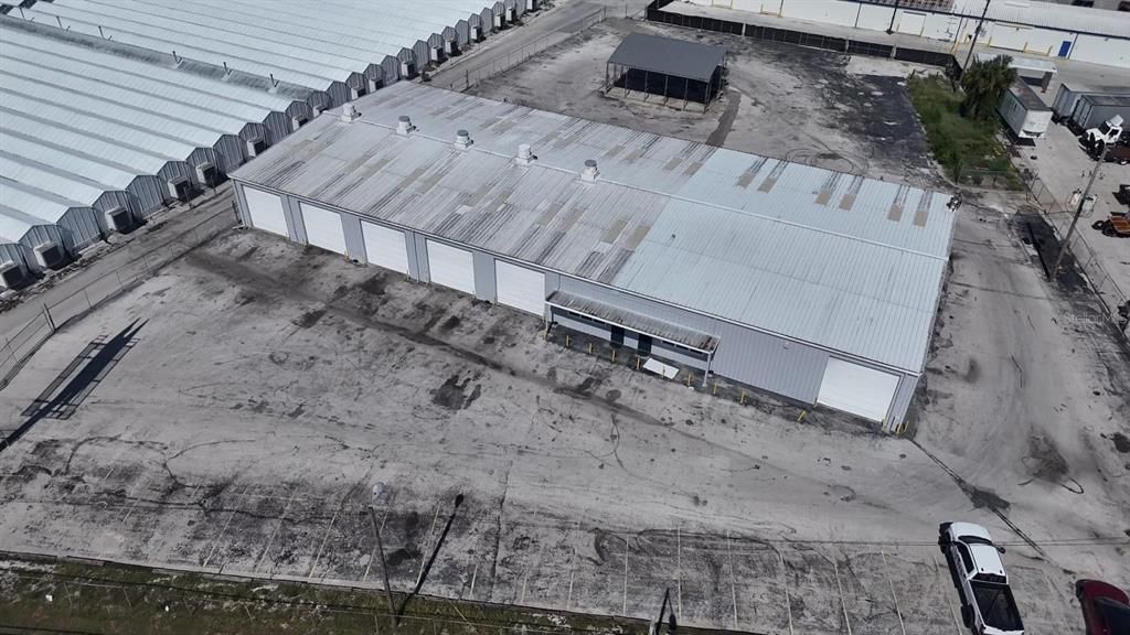Exterior, Drone