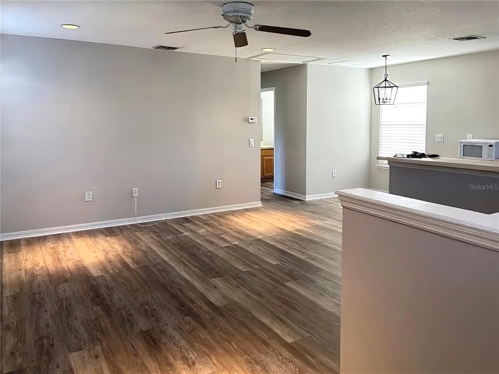 Interior, Pendant Lights, Recessed Lighting, Wood Texture Flooring