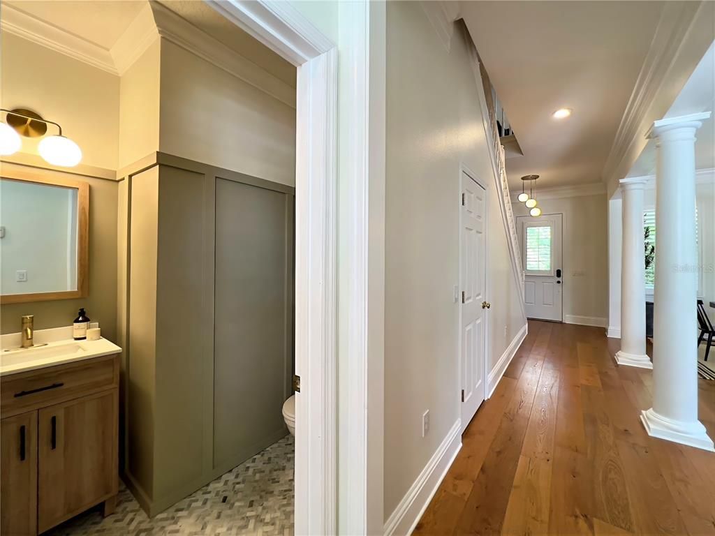 Bathroom, Interior, Pendant Lights, Recessed Lighting, Wood Texture Flooring
