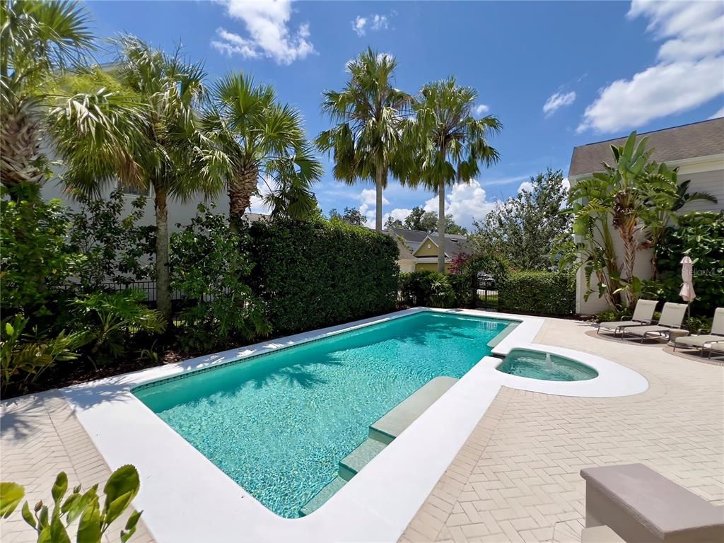 Exterior, Pool
