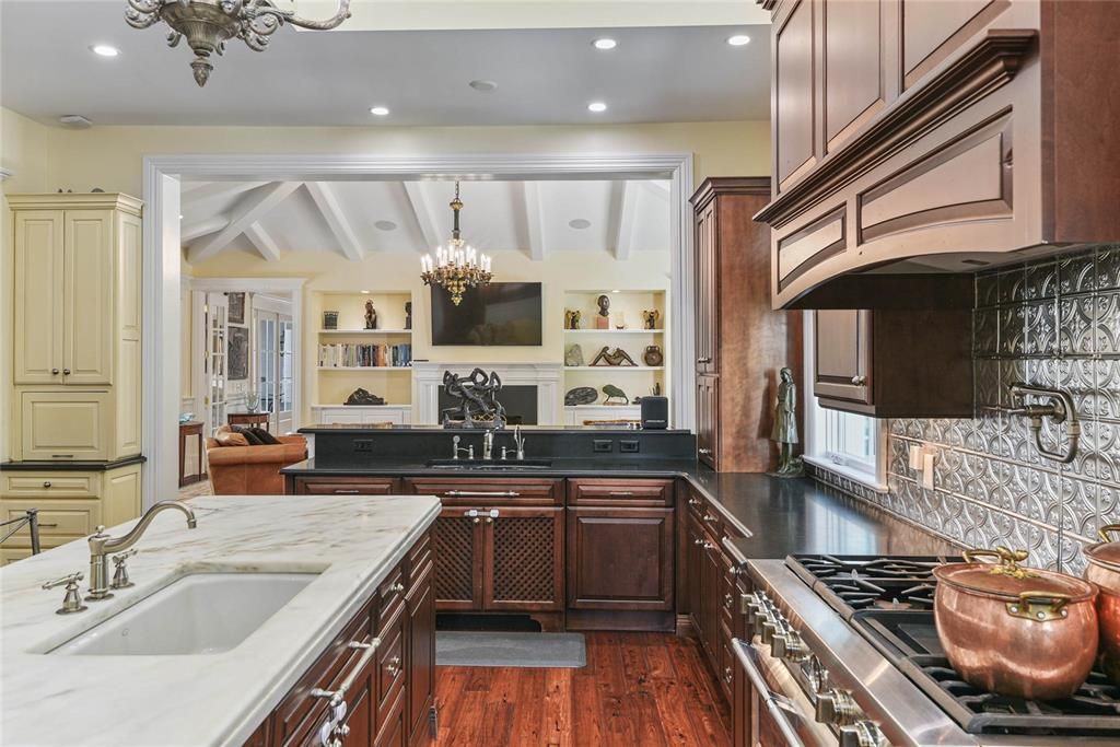 Chandelier, Interior, Kitchen, Recessed Lighting, Wood Texture Flooring