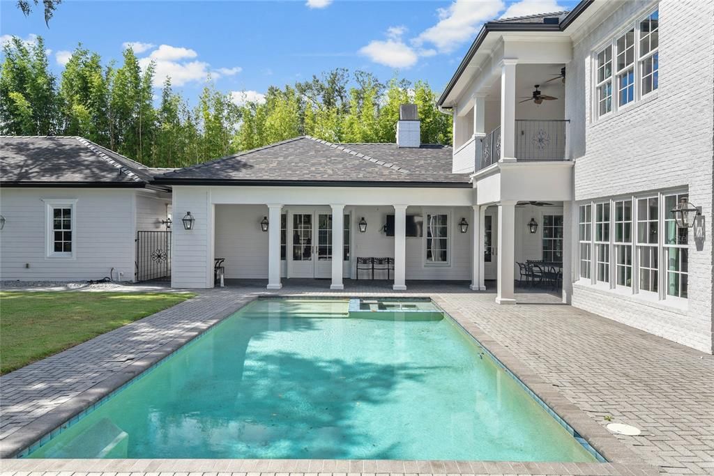Exterior, Pool