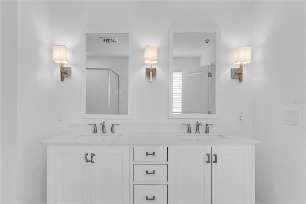 Bathroom, Dual Sink Vanities, Interior