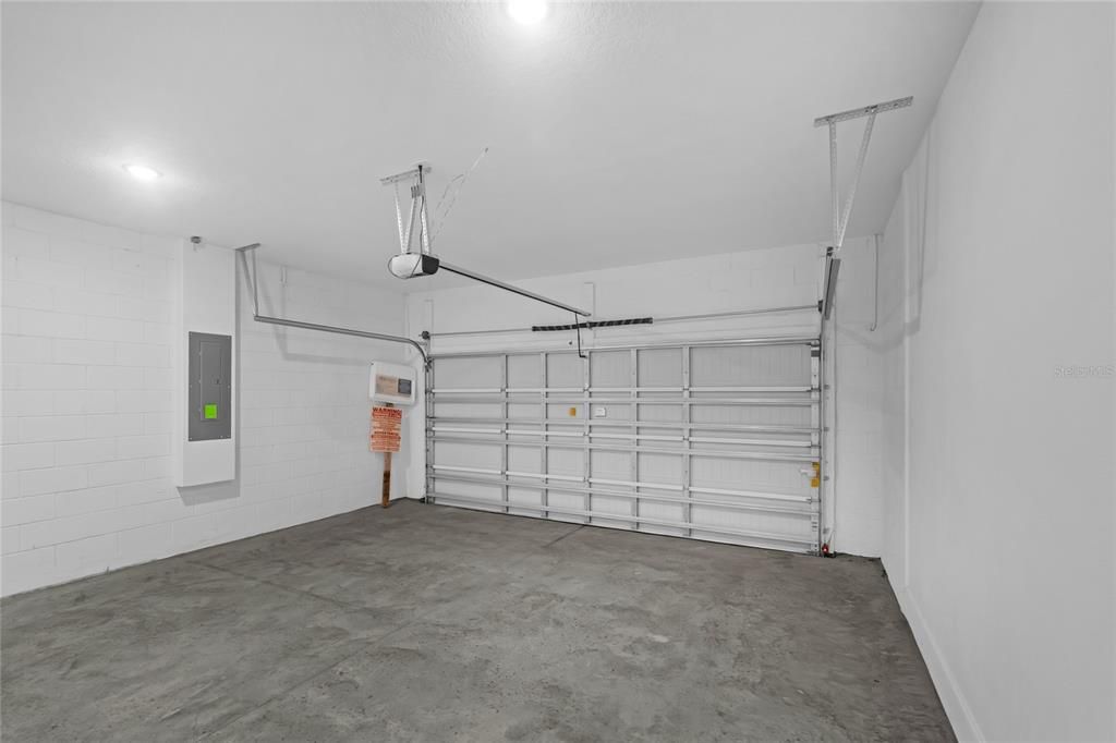 Garage, Interior, Recessed Lighting