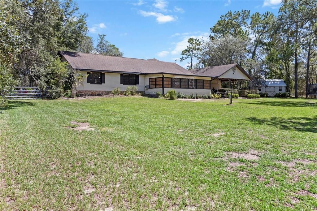 Backyard, Exterior