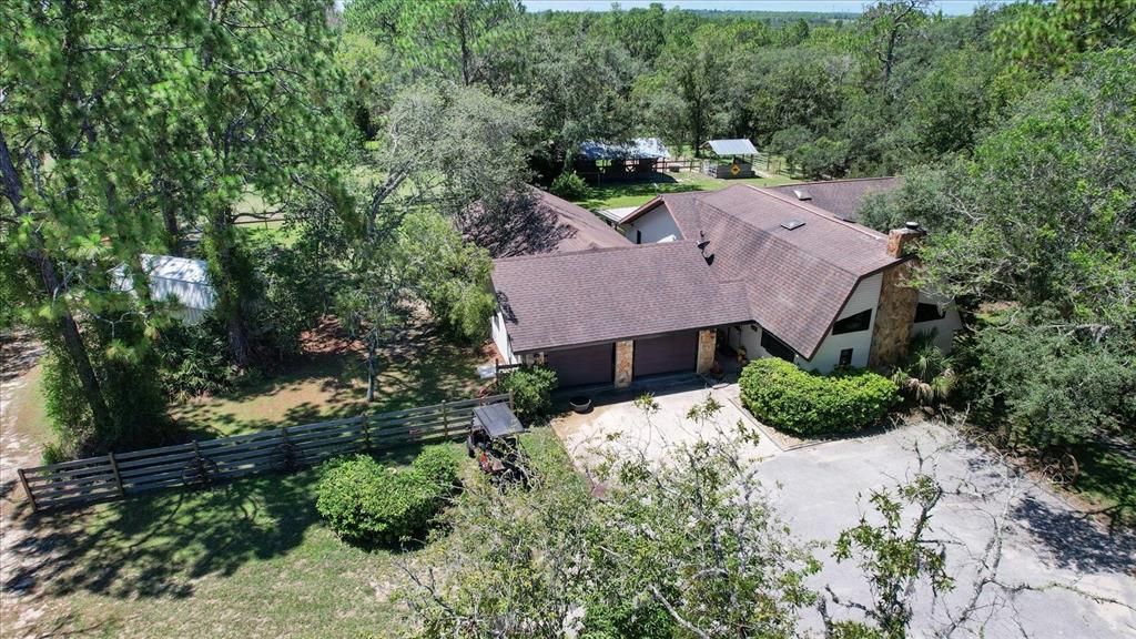 Exterior, Drone