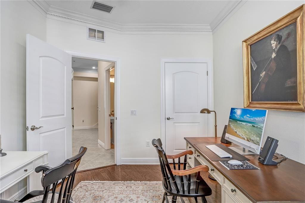 Home Office, Interior, Recessed Lighting, Wood Texture Flooring